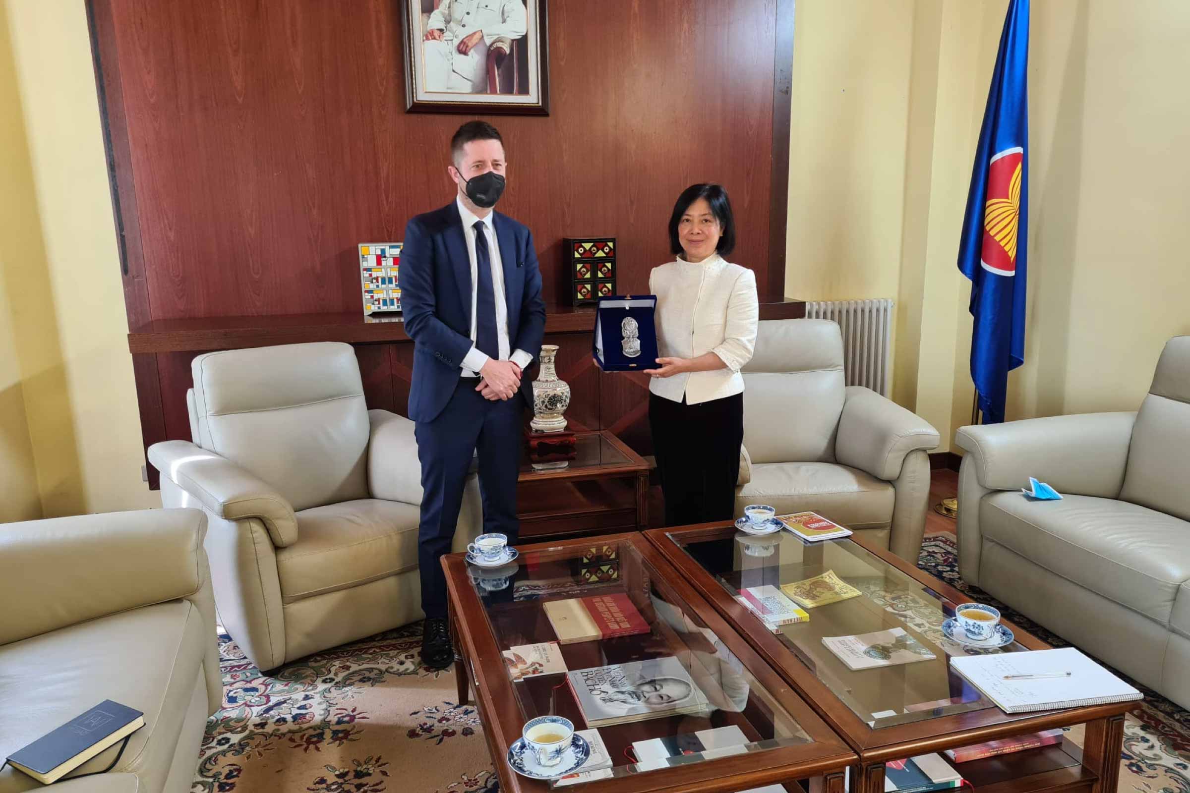 Incontro ambasciata Vietnam