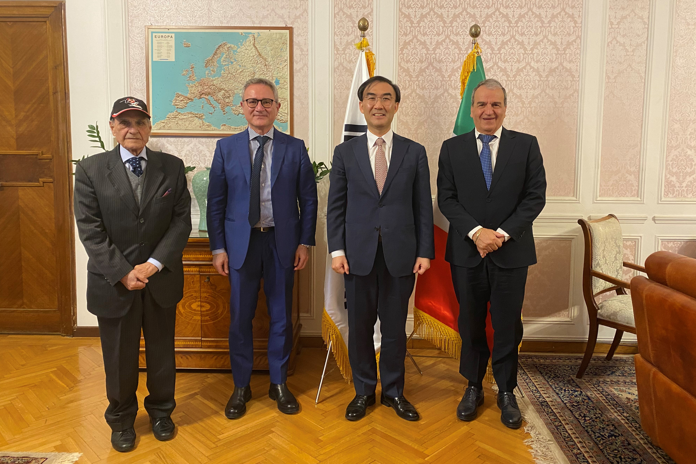 Incontro tra i dirigenti di ISIA e l’Ambasciatore della Repubblica di Corea in Italia