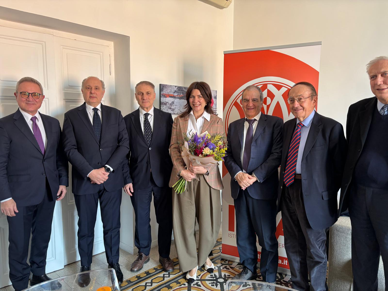 ITALIA-TURCHIA: AMBASCIATRICE COMOGLU ULGEN IN VISITA ALL’ISTITUTO ITALIANO PER L’ASIA